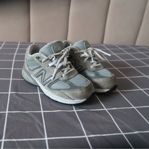 Toddle New Balance 990v5